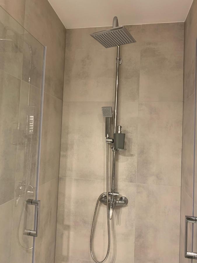 Apartament Pod Gwiazdami Apartment Ostrow Wielkopolski Ngoại thất bức ảnh