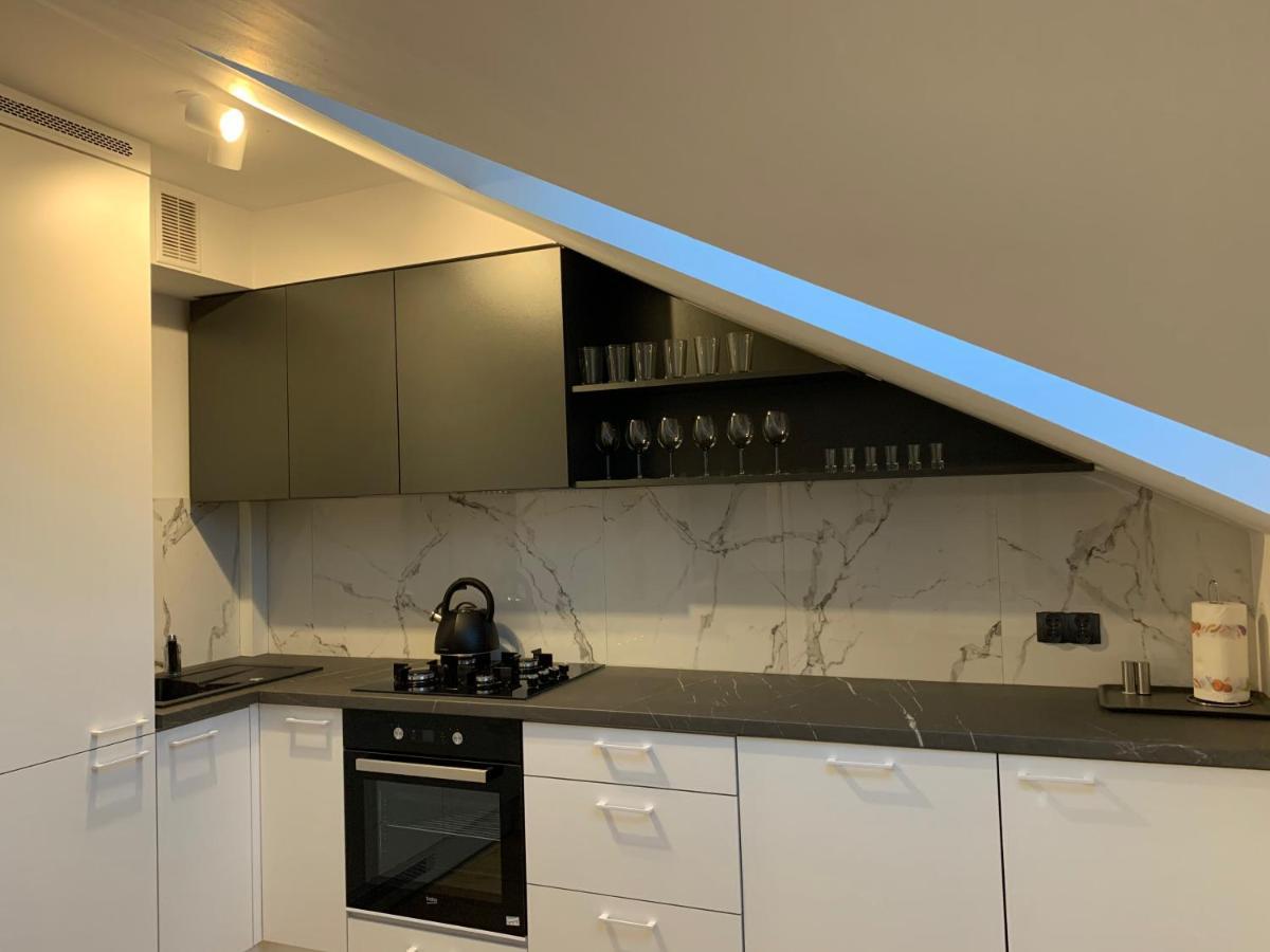 Apartament Pod Gwiazdami Apartment Ostrow Wielkopolski Ngoại thất bức ảnh
